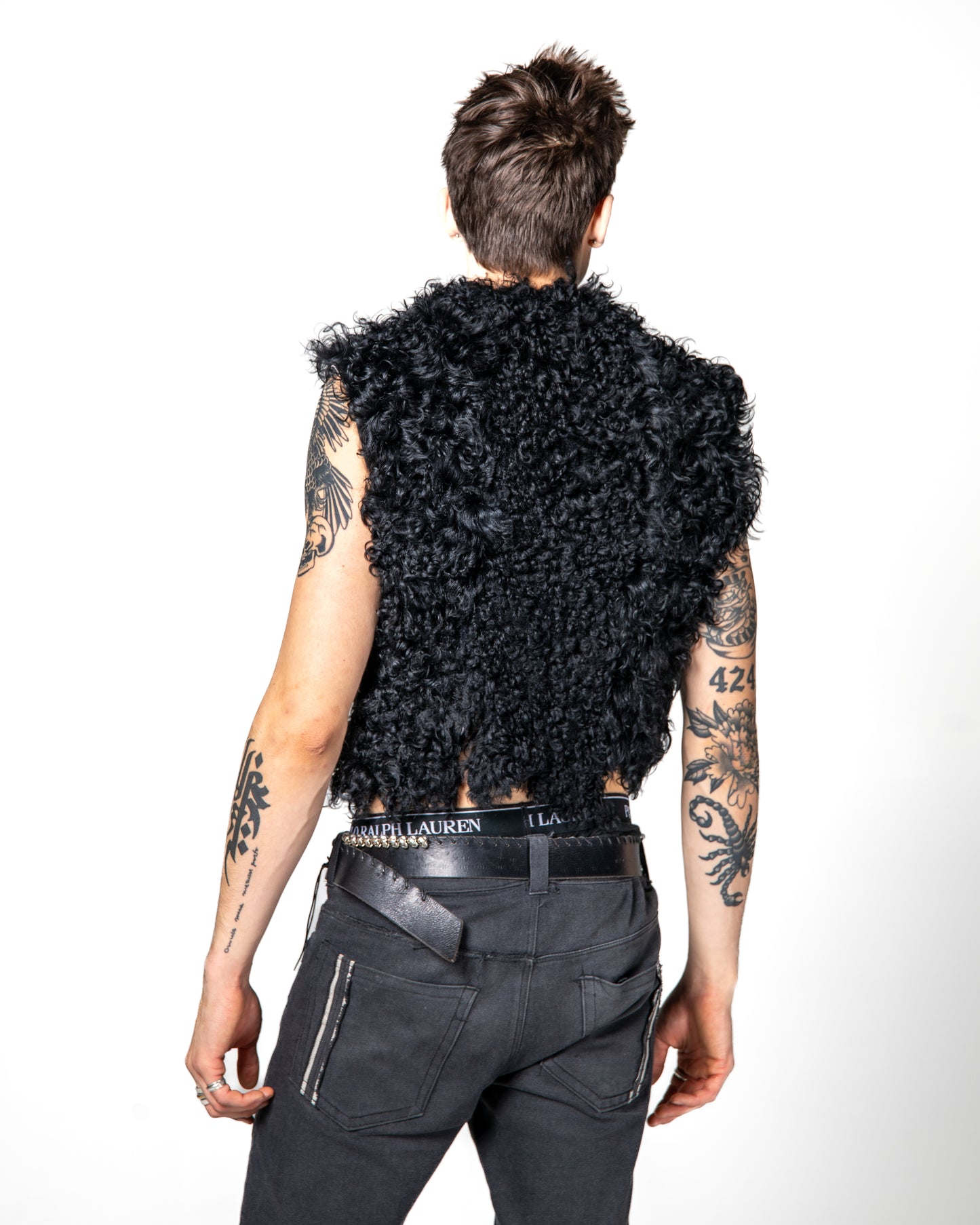 SHEEPSKIN CROPPED VEST