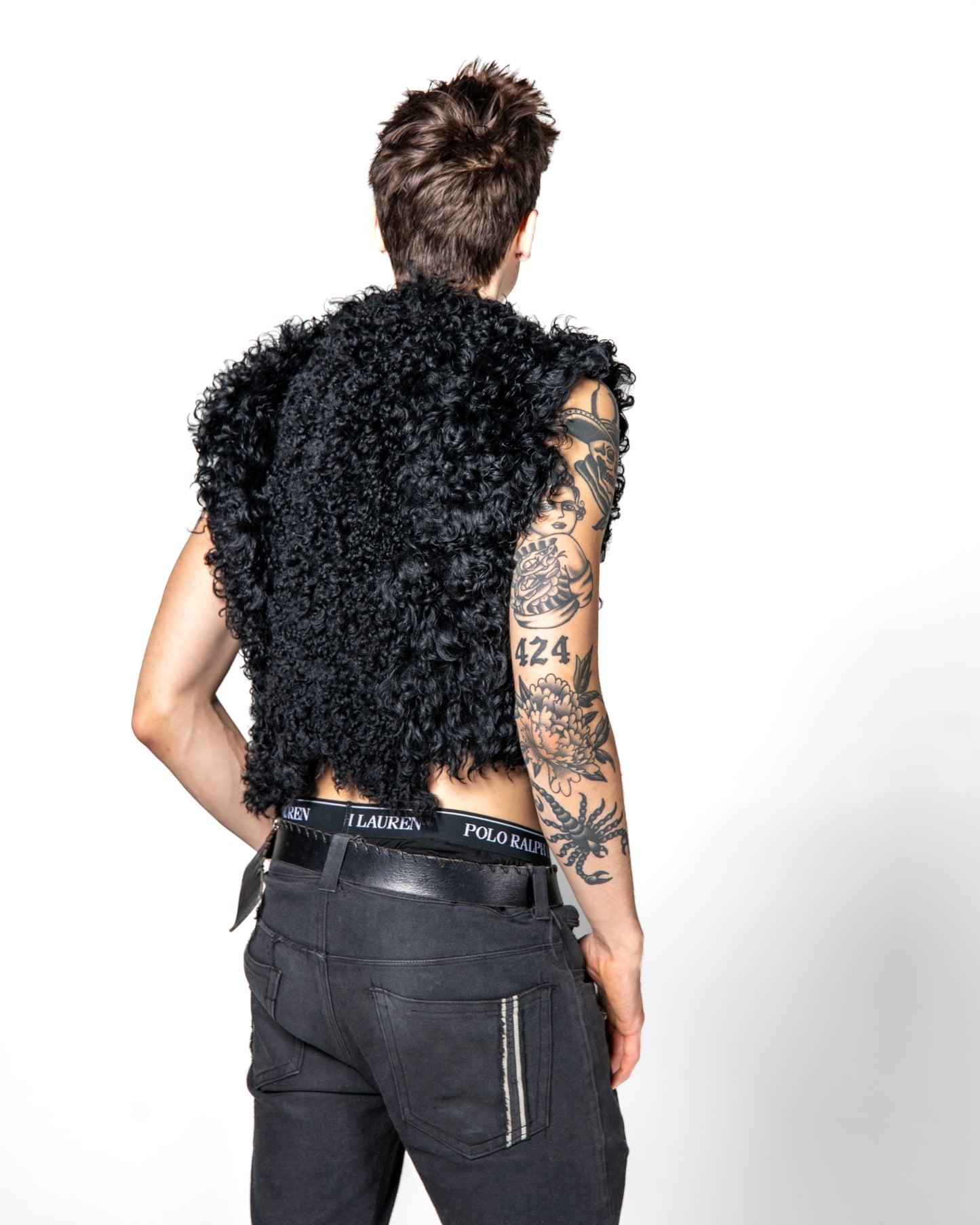 SHEEPSKIN CROPPED VEST