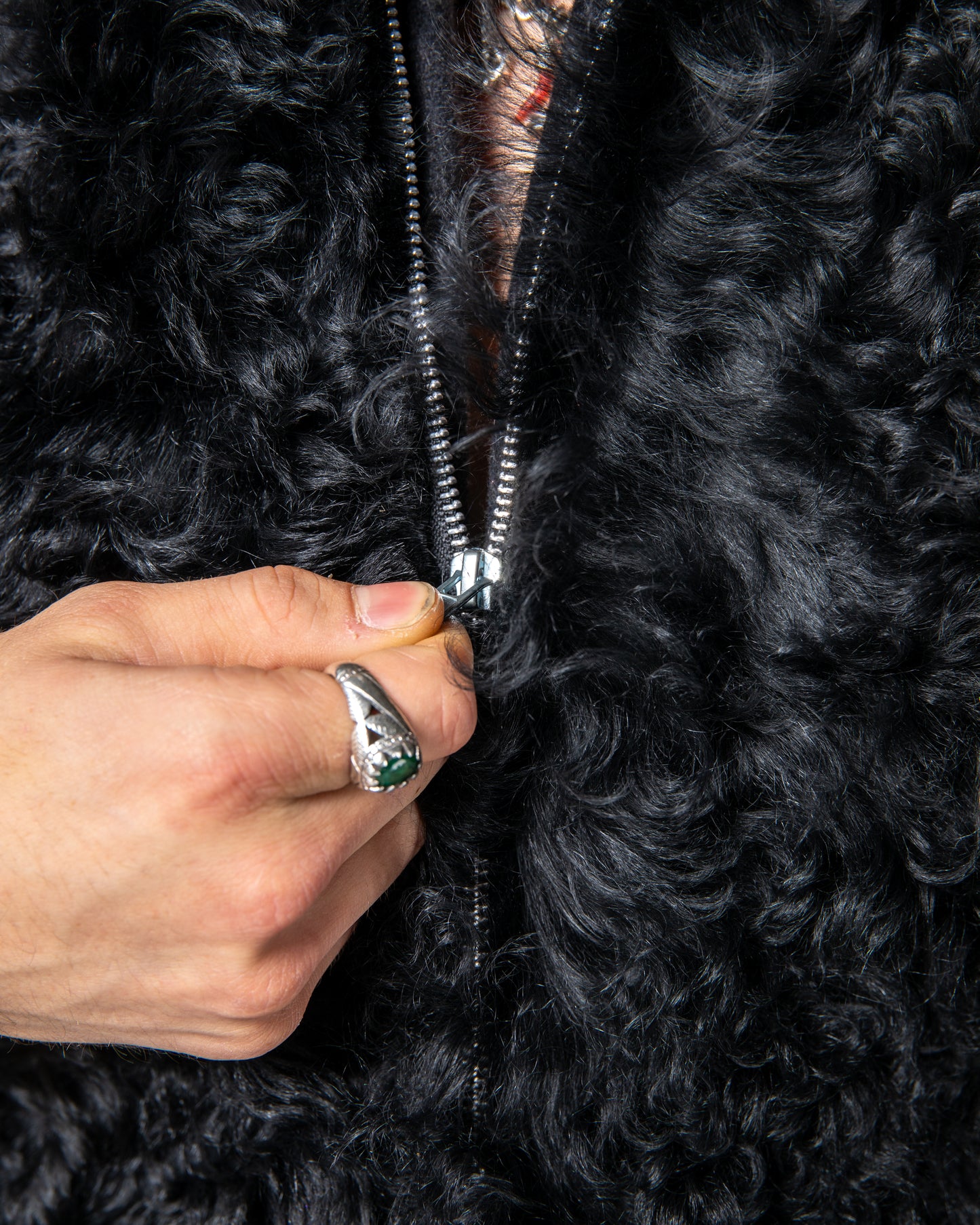 SHEEPSKIN CROPPED VEST