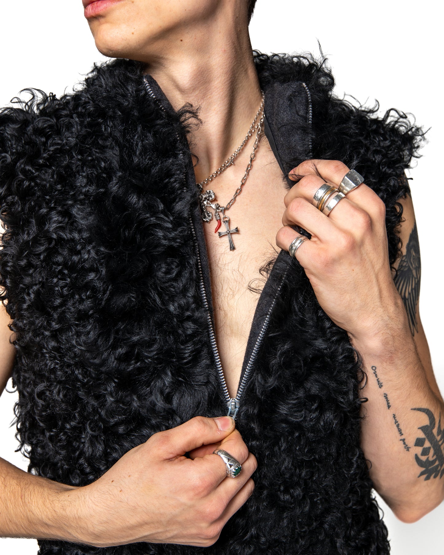 SHEEPSKIN CROPPED VEST