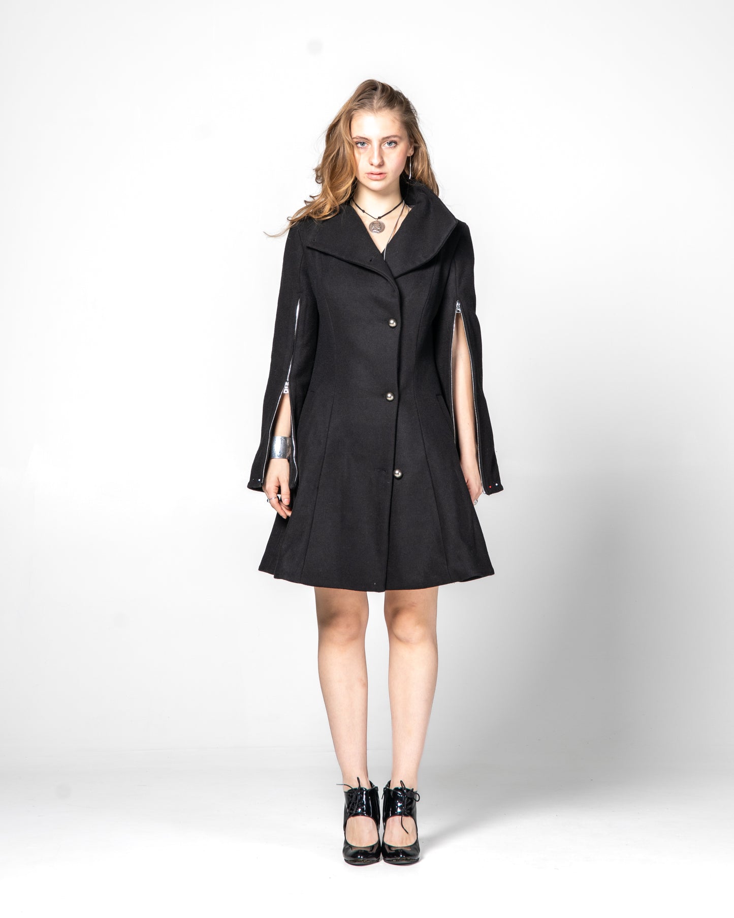 CAPE COAT